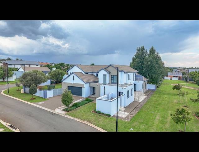 4 BEDROOM HOUSE FOR SALE IN MIDSTREAM RIDGE